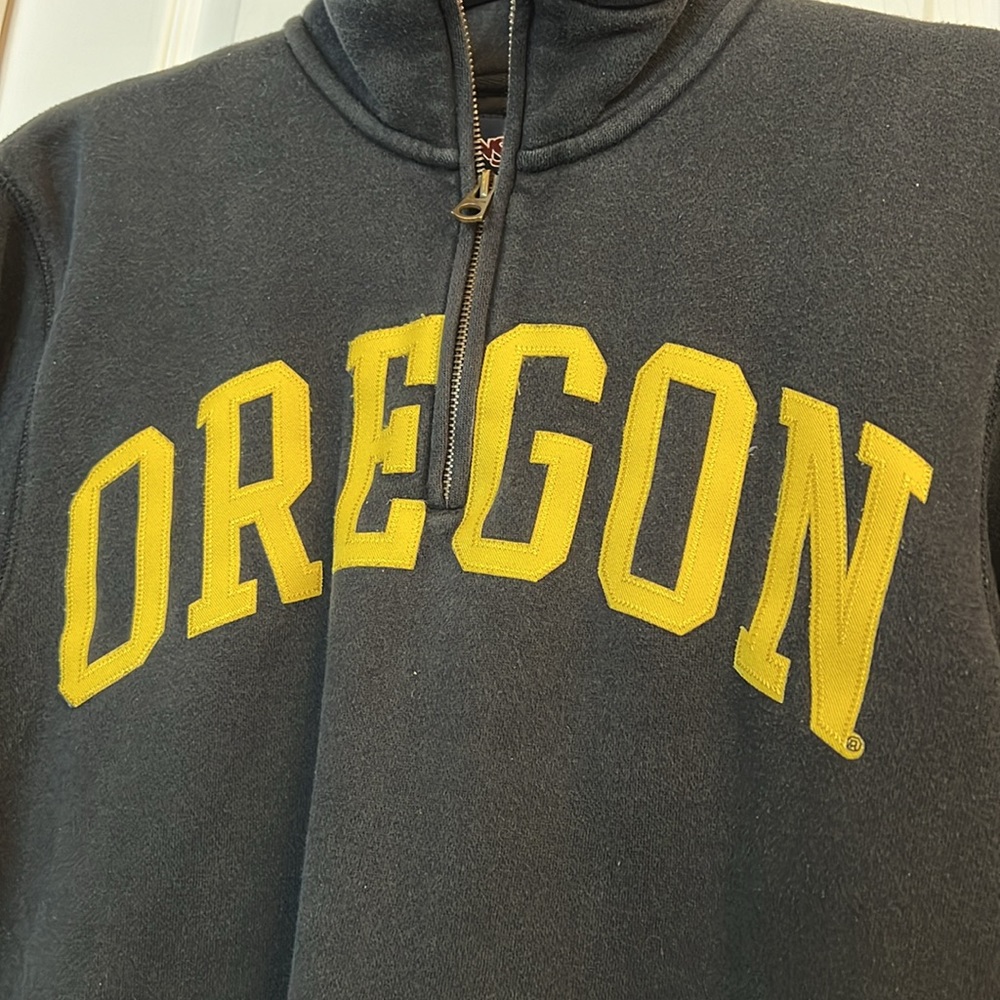 2/$20 Oregon pullover - Picture 2 of 3